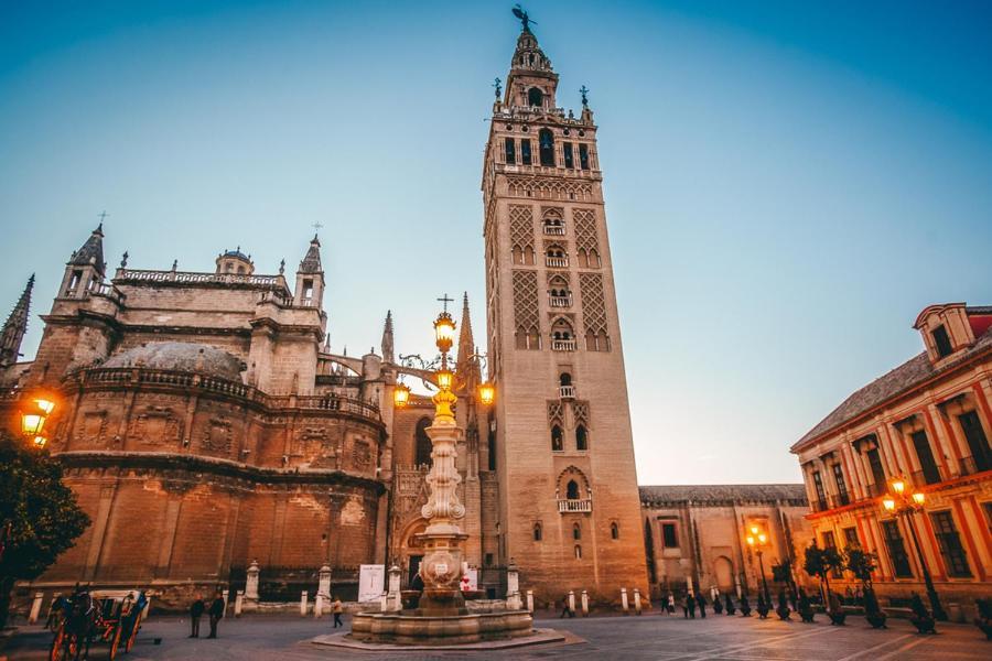 Loft Premium - Puente De Triana Apartment Seville Ngoại thất bức ảnh